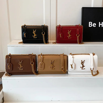 Women's bags, high-end women's messenger bags, large-capacity textured shoulder small square bags, chain commuter mobile phone